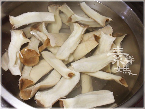 美味小吃-素 鹹酥雞(鹹酥G)08.jpg