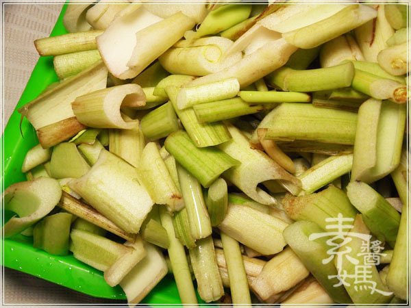 古早味-煮芋梗02.JPG