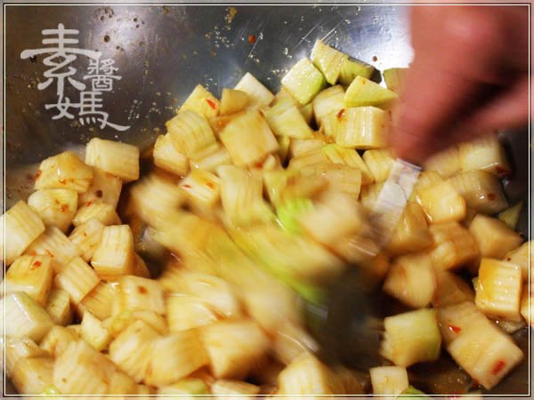 簡單小菜 - 微辣醃菜心16.JPG