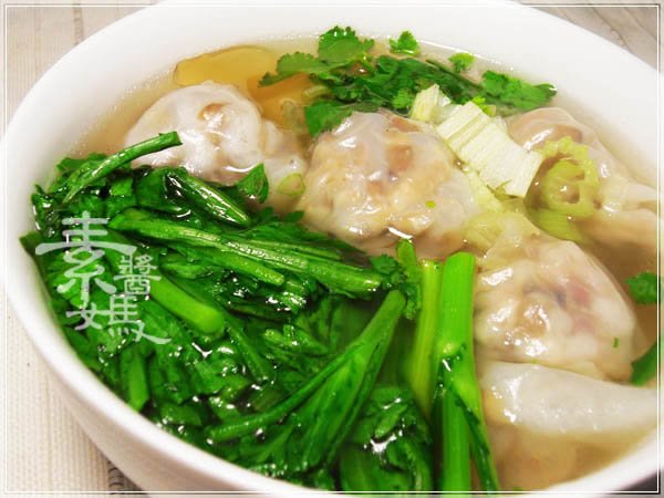 美味餛飩 - 芋頭大餛飩湯20.JPG