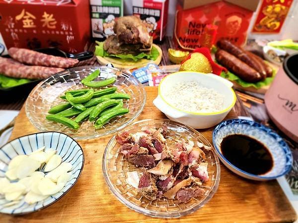 體驗丨過年伴手禮推薦 【金德老爹】年味禮盒組（雲南麻辣香腸＋