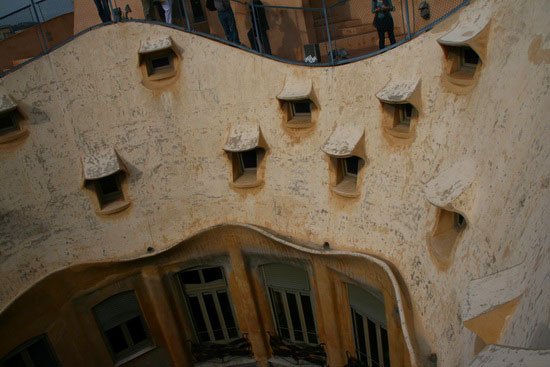  La Pedrera 與 Casa Batllo spain