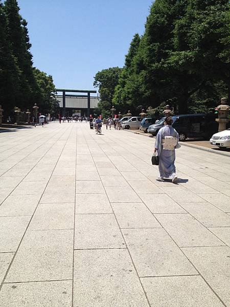 到了神社就常常可見穿和服的人