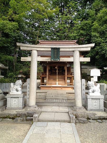 裡面各種小神社