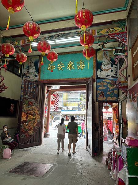 [曼谷]唐人街散步一日遊/龍蓮寺、三聘市場、陳憶粿條、Tal