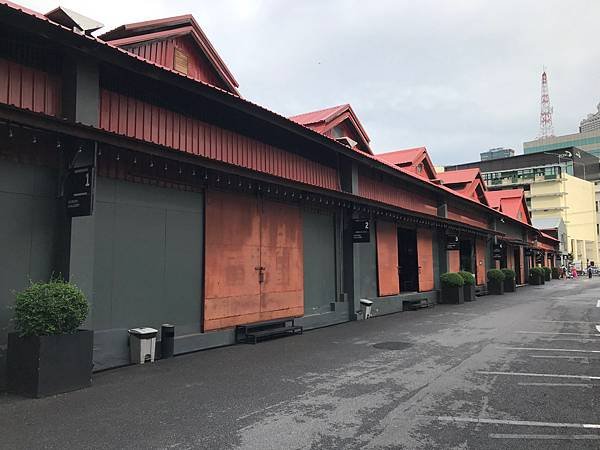 [曼谷]唐人街散步一日遊/龍蓮寺、三聘市場、陳憶粿條、Tal