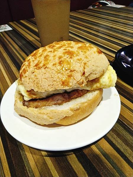 雙城街港式茶餐廳:九龍冰室 Kowloon Cafe