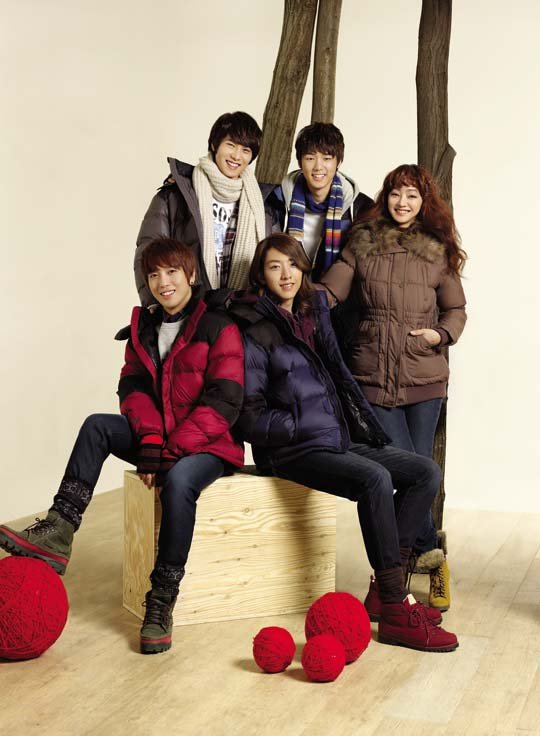 111111-cnblue-hhr-2.jpg