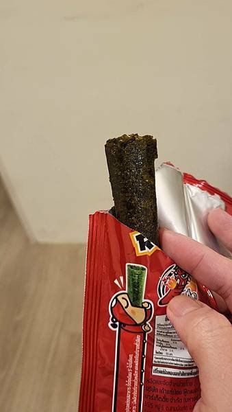 辣到泰國  泰國小老闆海苔（辣味）食用心得