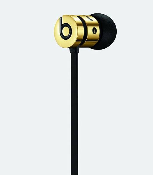 alexander-wang-x-beats-by-dr-dre-earbuds