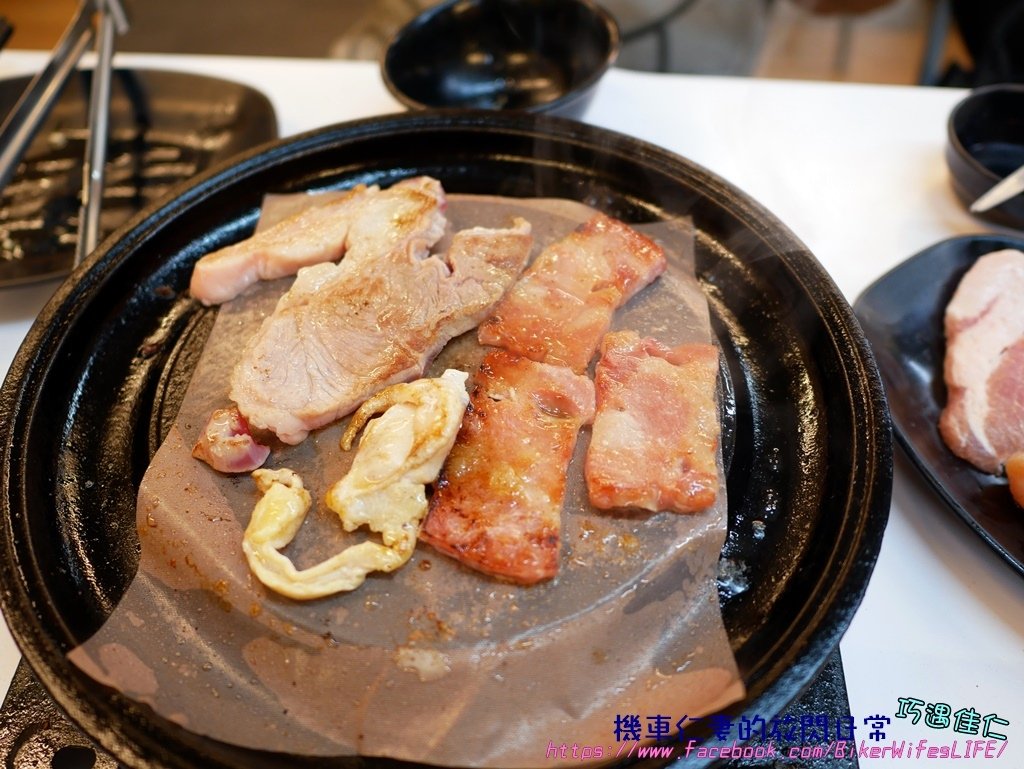 [食記] 新北淡水 淡水烤大學火烤兩吃吃到飽(台式、韓式、特