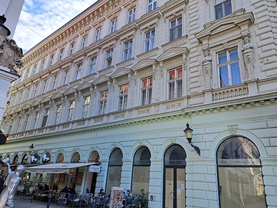1120331 Bratislava (174).jpg