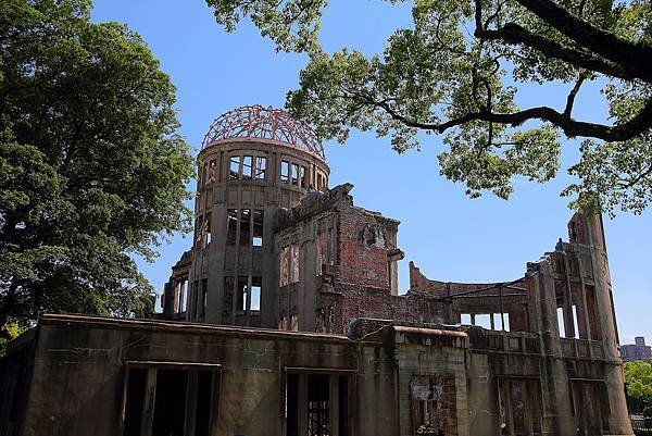 原爆紀念碑--廣島縣產業獎勵館圓頂屋