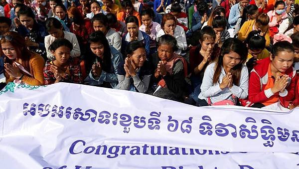 2016-12-10t042216z_2140362960_rc199c20d110_rtrmadp_3_rights-day-cambodia