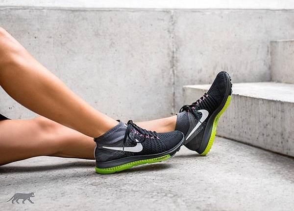 nike-wmns-zoom-all-out-flyknit-black-white-cool-grey-volt-4.jpg