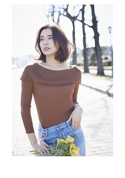 Rib off shoulder knit-1.jpg