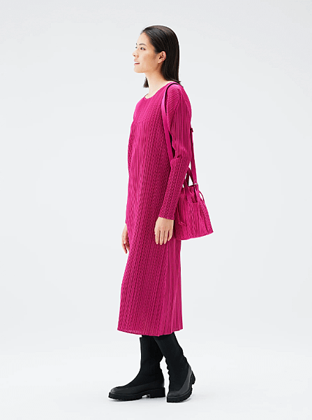 【想要什麼，seki買給你】11月新品 PLEATS PLE