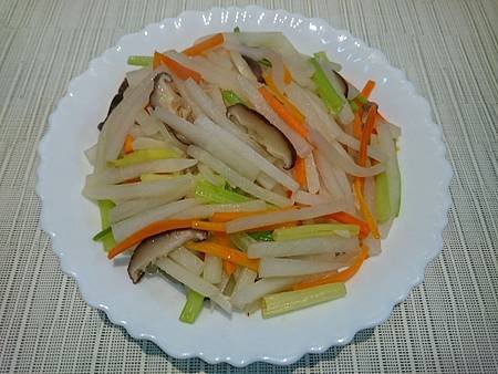 炒白蘿蔔