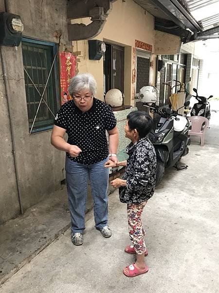 1070424送餐-很多人的第一次_180424_0007.jpg