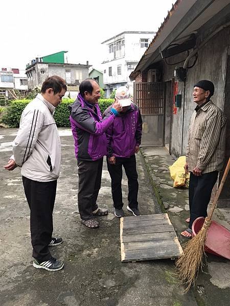 縣府委託頭城區的口罩 送達完成_200314_0038.jpg