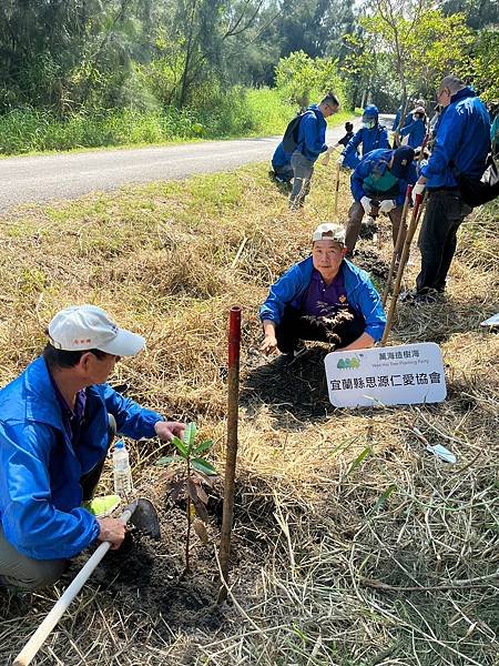 LINE_ALBUM_1121026萬海壯圍種樹活動_231027_3.jpg