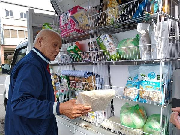 關懷訪視送物資-行動柑仔店113.4.25~26（社團法人宜