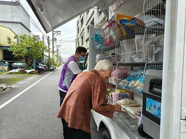 LINE_ALBUM_1130605柑仔店訪視冬山區長輩_240605_20.jpg