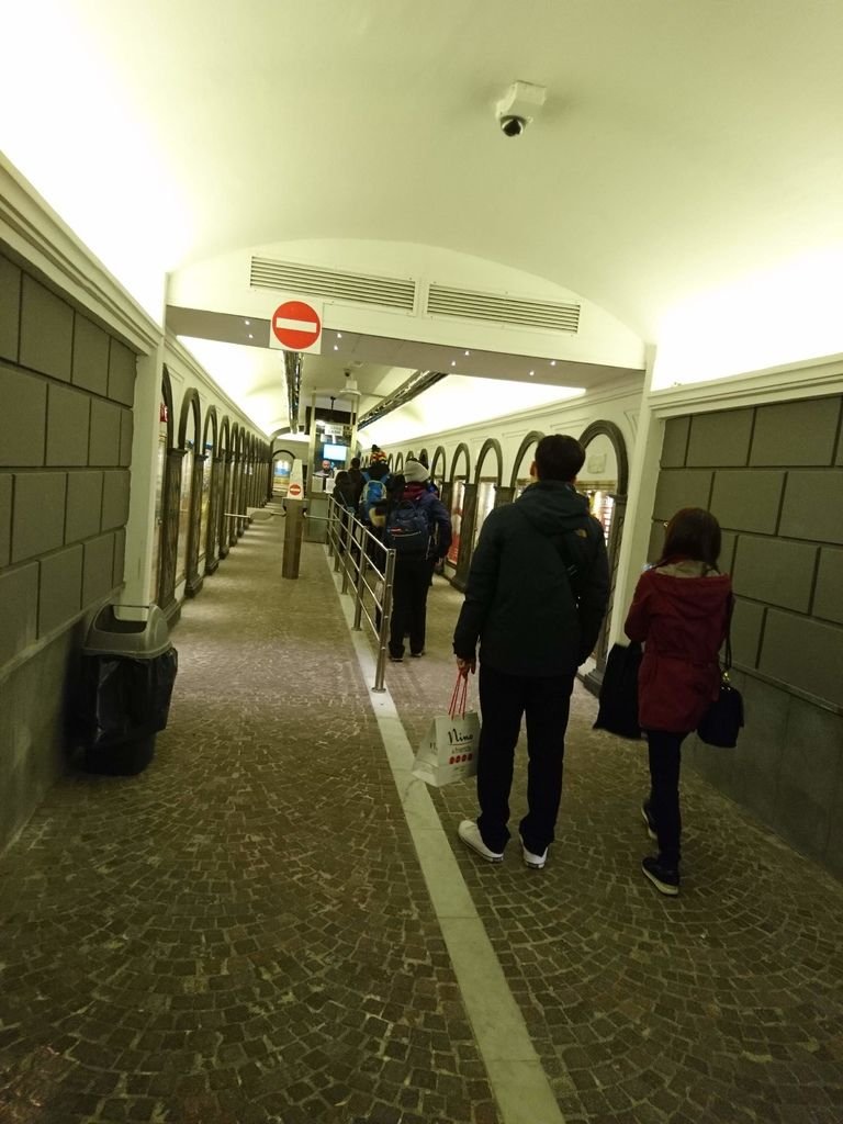 3-11035.JPG
