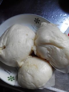 剛出爐的牛奶饅頭
