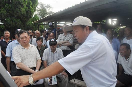 20110811-國家公園通檢烈嶼鄉民強烈表達留點不留面訴求