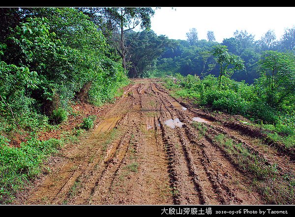 大殷山旁廢土場_05.jpg