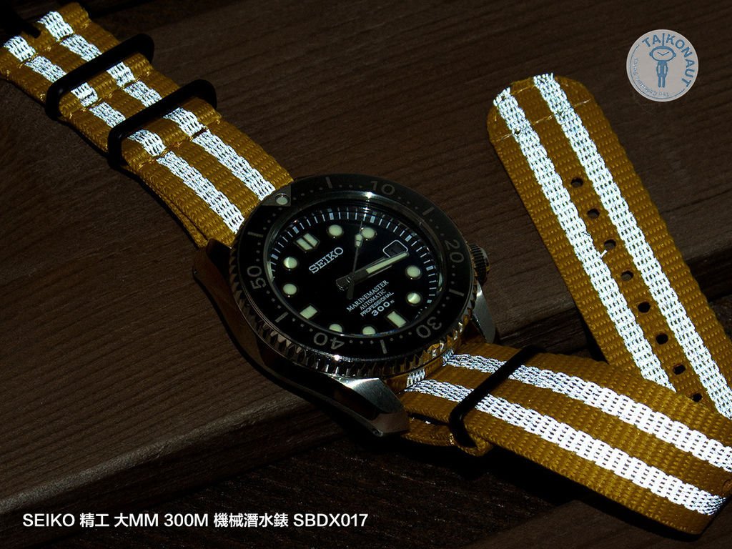 20B20DBU57N2P52_Seiko-MM300-SBDX017.jpg