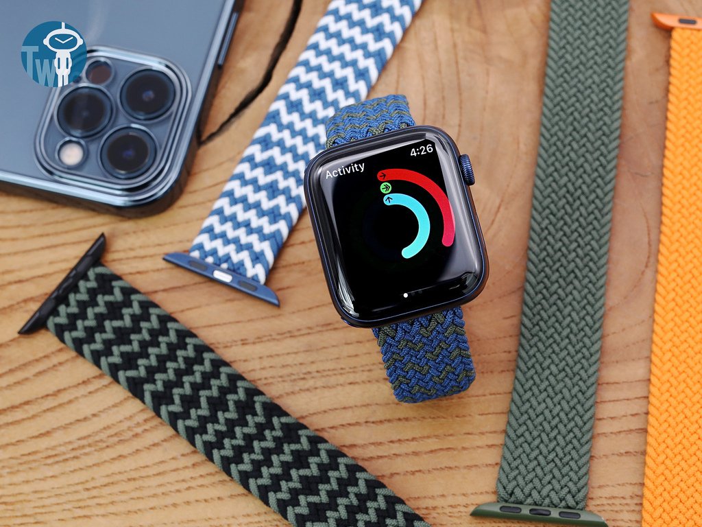 strapcode-watch-bands-W_22A22ZXXN8V006_Apple-Watch-LTE-Series-6.jpg
