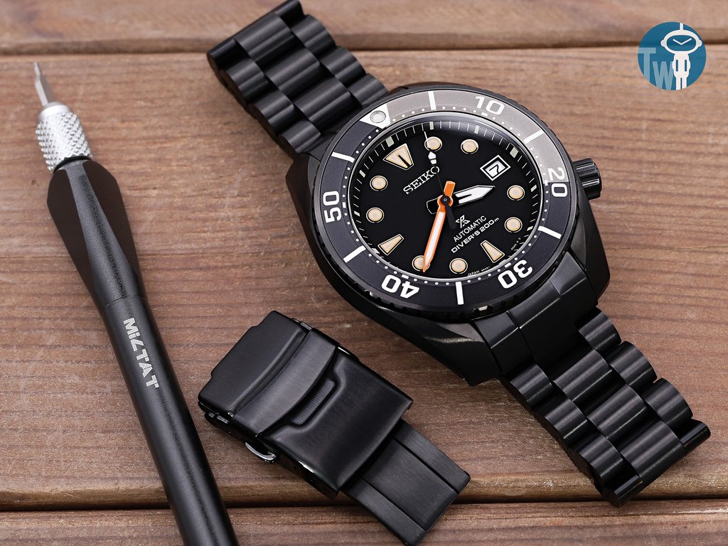 strapcode-watch-bands-NT-CLASP18-003BK-2.jpg