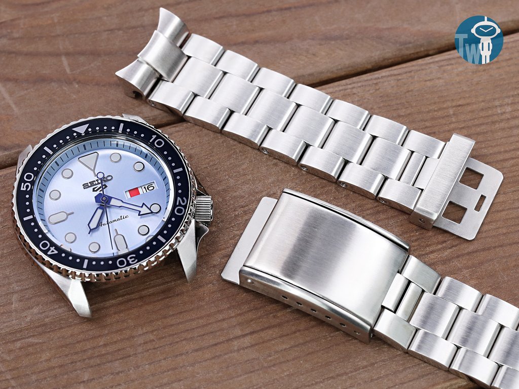 strapcode-watch-bands-NT-ACC-OM20-015B-2.jpg