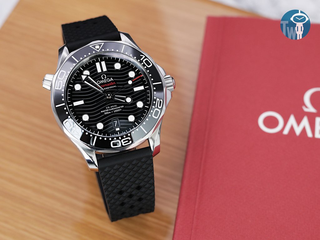 strapcode-watch-bands-W_FKM07A-20A18PBU63_Omega-Seamaster-300m-21030.jpg