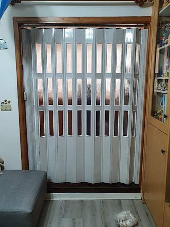 1090407板橋雨農路27巷2號16樓_強化拉門_113壓水紋.jpg