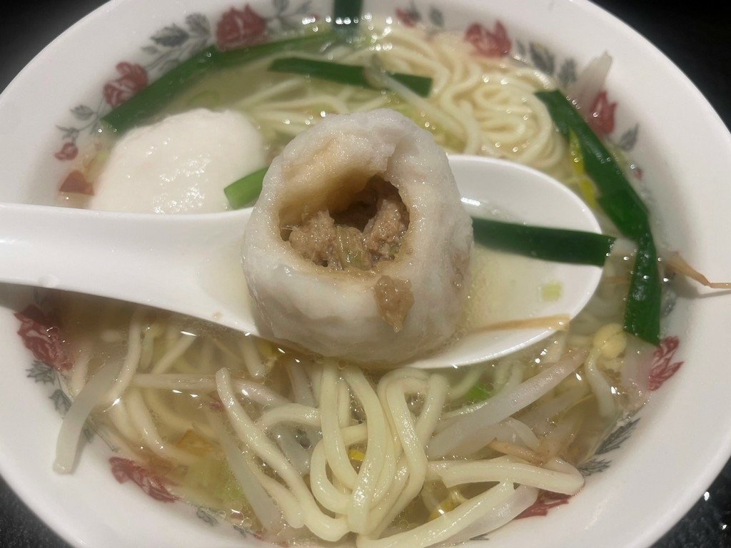 西門站美食(優).永富魚丸店.食記.北辰談吃~乾淨整潔的小店