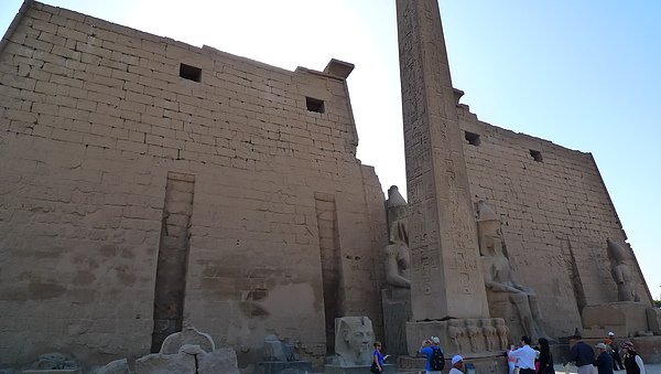 luxor temple2.jpg