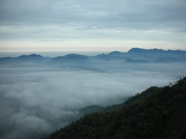 梅峰古道 清晨.jpg