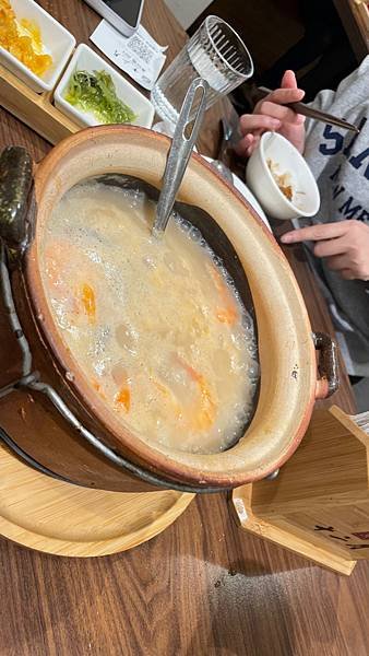桃園中壢-SOGO內大份量粥品好溫暖-十二月粥品、茶飲、私房