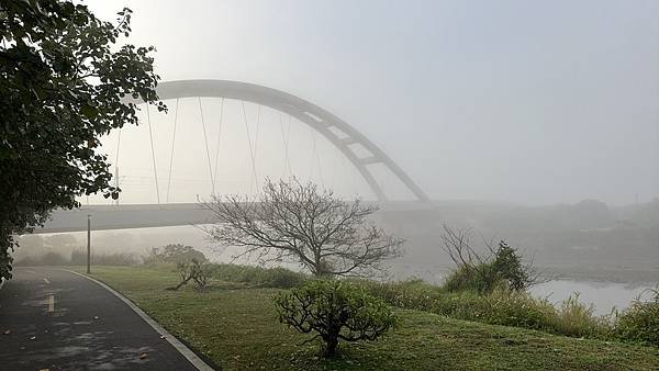 霧鎖淡海