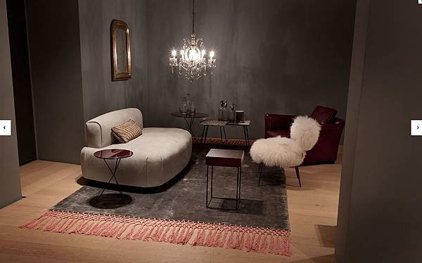 MADEMOISELLE SMALL SOFA-2.JPG