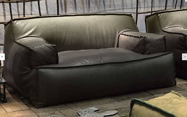 DAMASCO LOVE SEAT-2.JPG