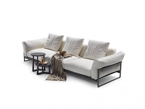 zeno light_sofa_flexform_3.jpg