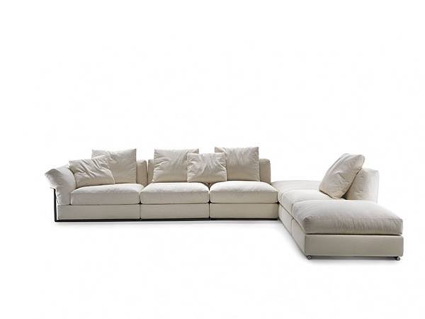 zeno_sofa_flexform_1.jpg