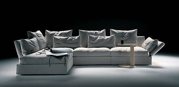 sunny-sectioanl sofa.jpg