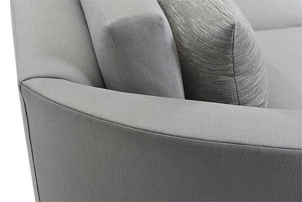 HALO SOFA-4.jpg