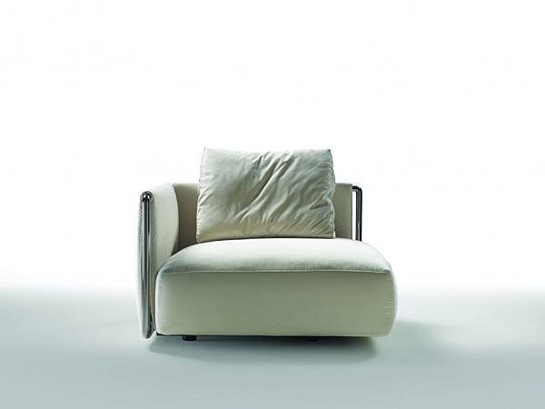 edmond_armchair_flexform_1.jpg