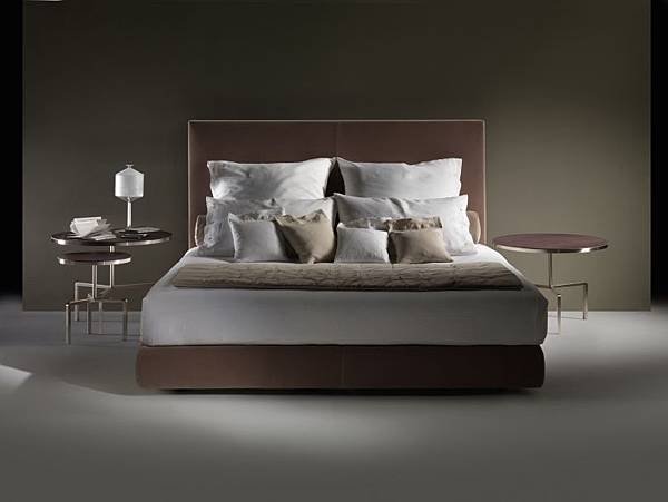 oltre_bed_flexform_1.jpg